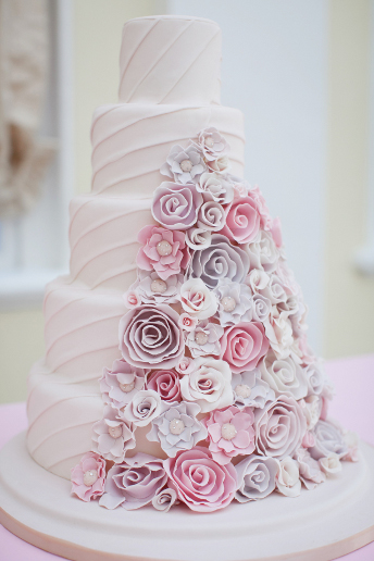 آلبوم عکس کیک عروسی گل گلی