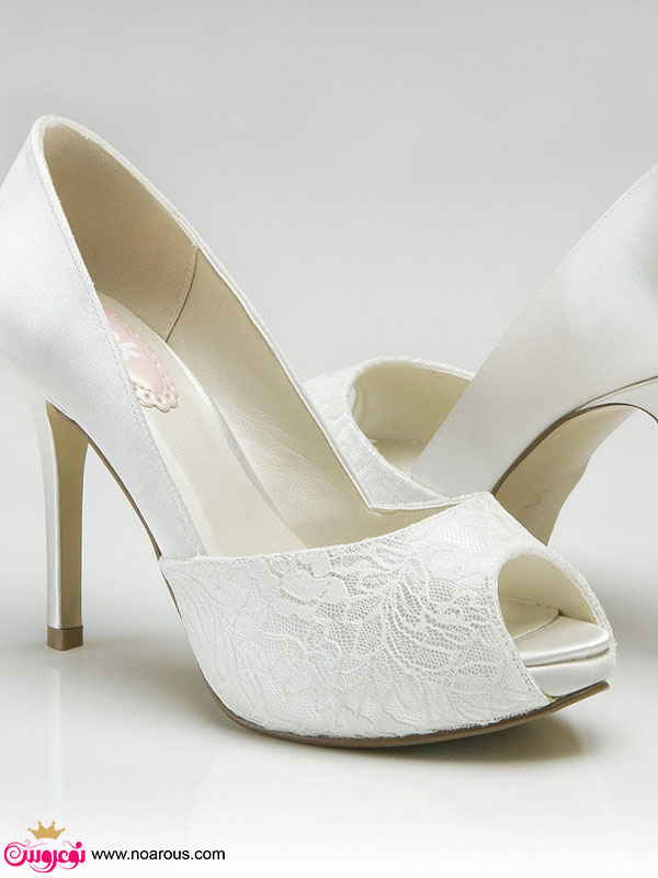 آلبوم کفش سفید برای عروس
