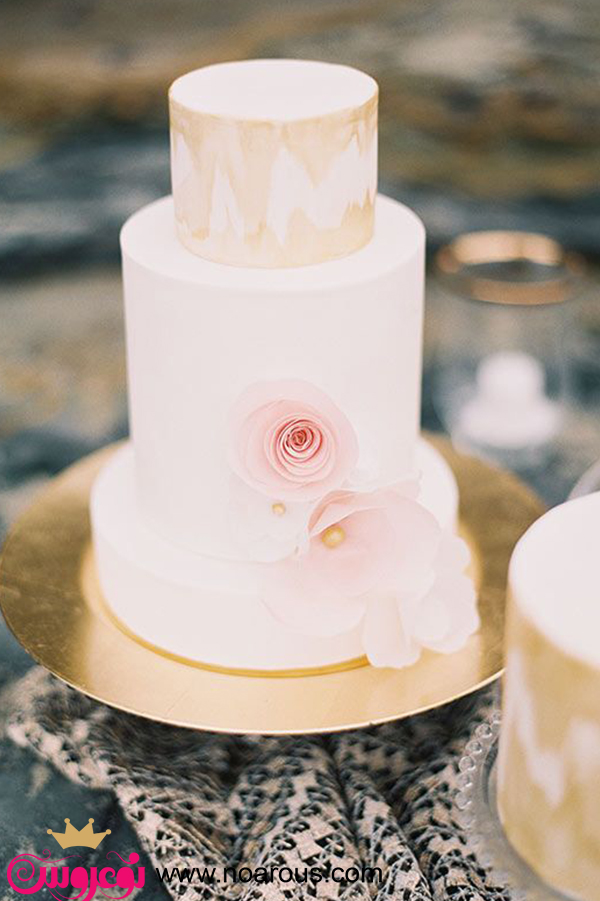 آلبوم کیک عروس با تزئین گل
