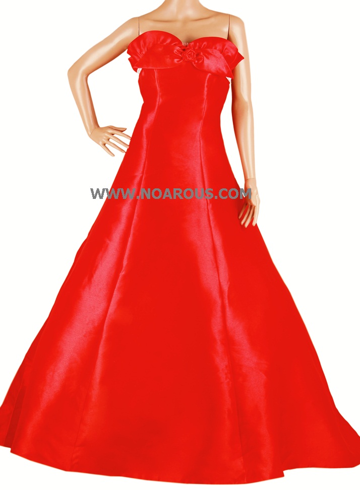 مدل لباس عروس مورد پسند خود را در مزون تاج محل می یابید
