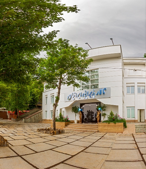 باشگاه پذیرایی ایرانیان باشگاه پذیرایی ایرانیان