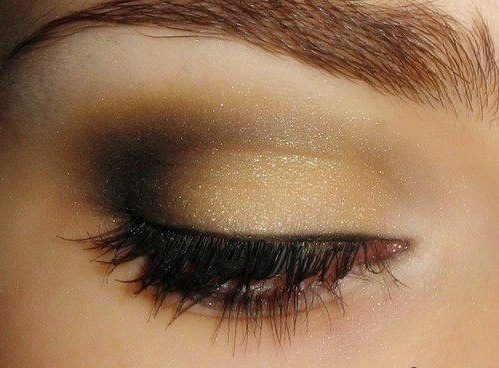 میکاپ گیلدا - ماساژ غزال میکاپ گیلدا - ماساژ غزال
