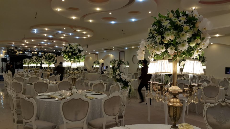 باغ تالار صدرا باغ تالار صدرا