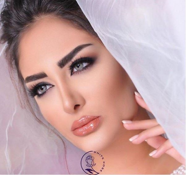 سالن آرایش رز سفید