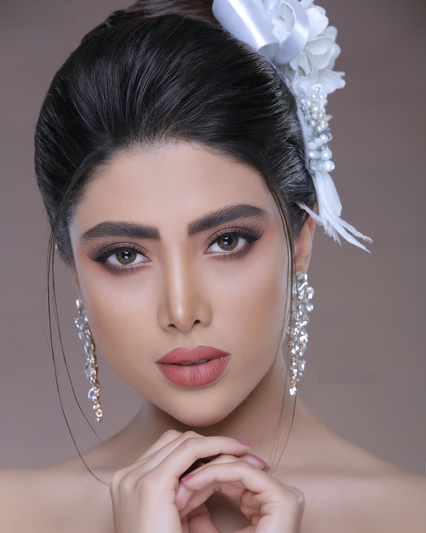 سالن آرایش عروس گل گیس سالن آرایش عروس گل گیس