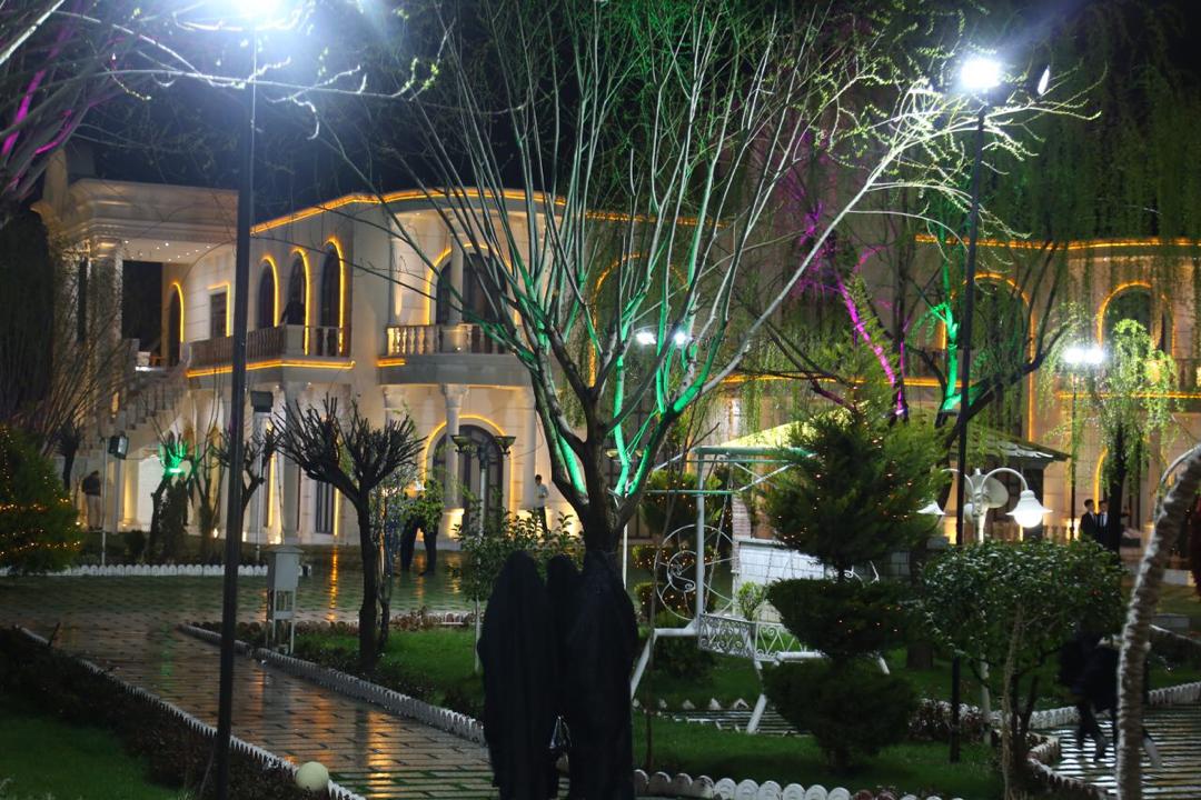 باغ عمارت سه گل باغ عمارت سه گل