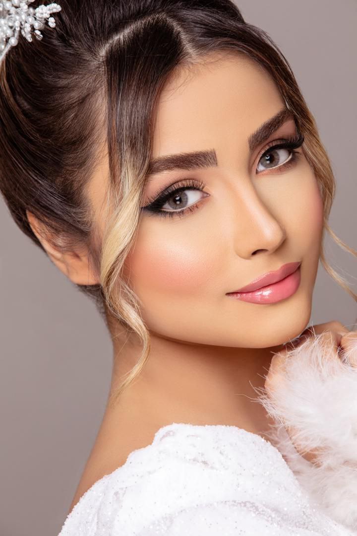 سالن عروس گل رز سالن عروس گل رز